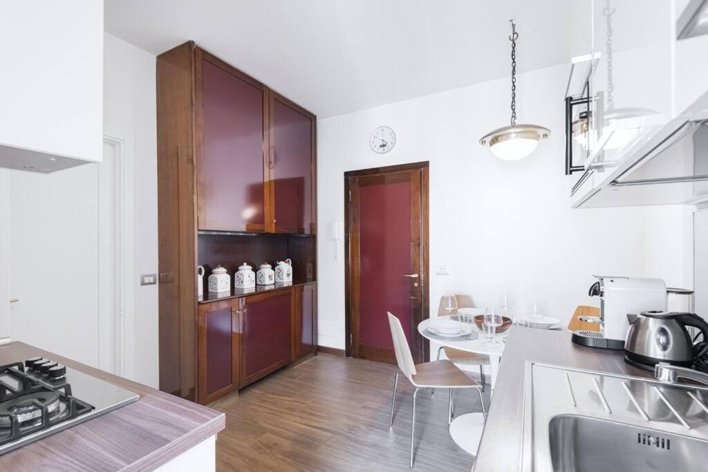 Easylife - Elegance A Few Steps From Citylife Next To M2 Pagano * Milán